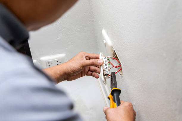 Best Electrical Outlet Repair  in Huber Heights, OH